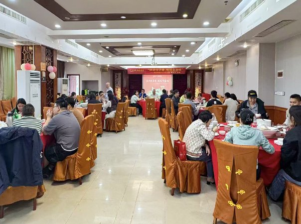 冬至饺子香，温情聚Z6官网